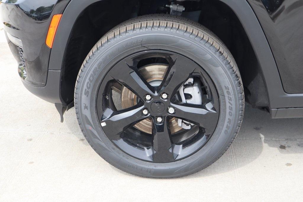 new 2025 Jeep Grand Cherokee L car, priced at $43,903
