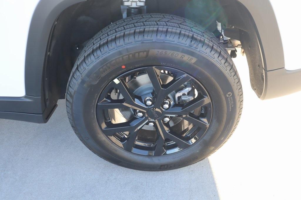 new 2025 Jeep Grand Cherokee car, priced at $42,533