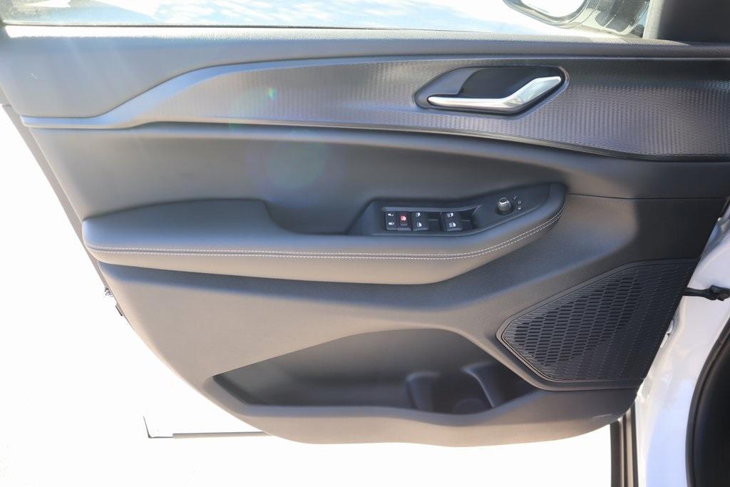 new 2025 Jeep Grand Cherokee car, priced at $42,533