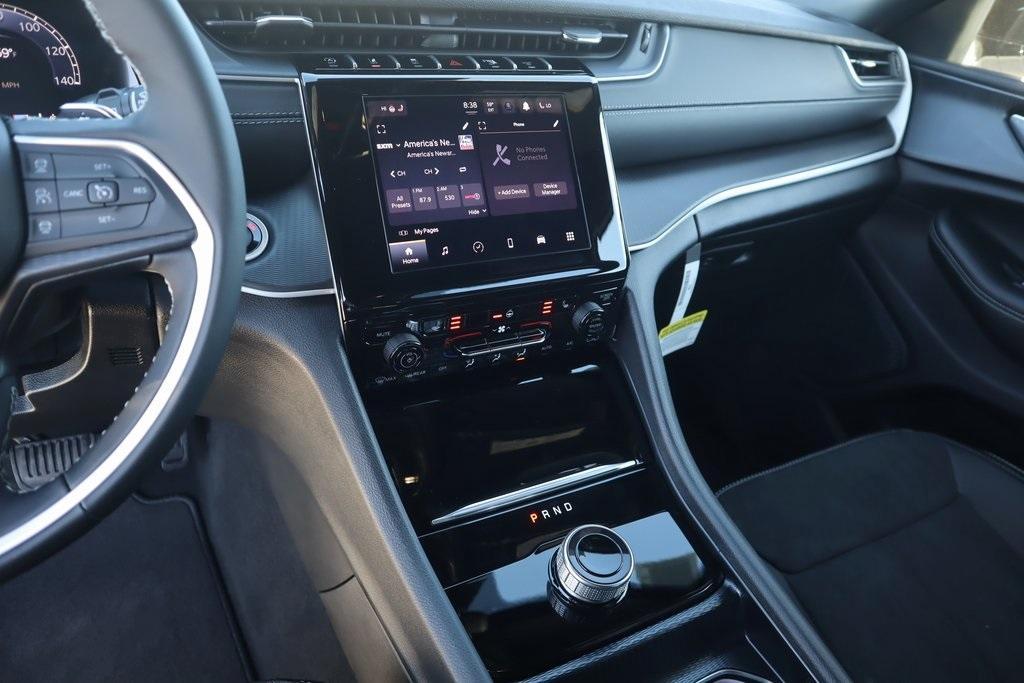 new 2025 Jeep Grand Cherokee car, priced at $42,533