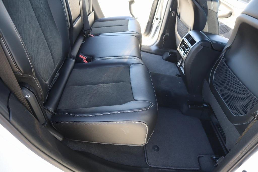 new 2025 Jeep Grand Cherokee car, priced at $42,533