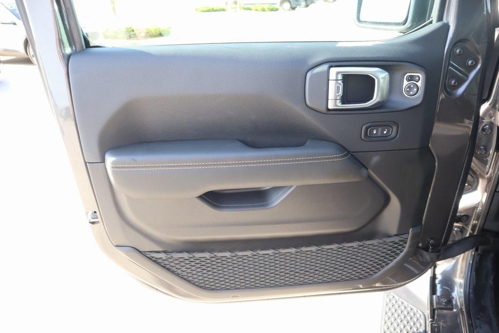 new 2025 Jeep Gladiator car, priced at $43,093