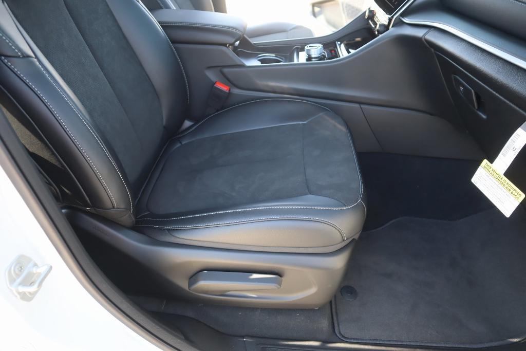 new 2025 Jeep Grand Cherokee L car, priced at $38,716