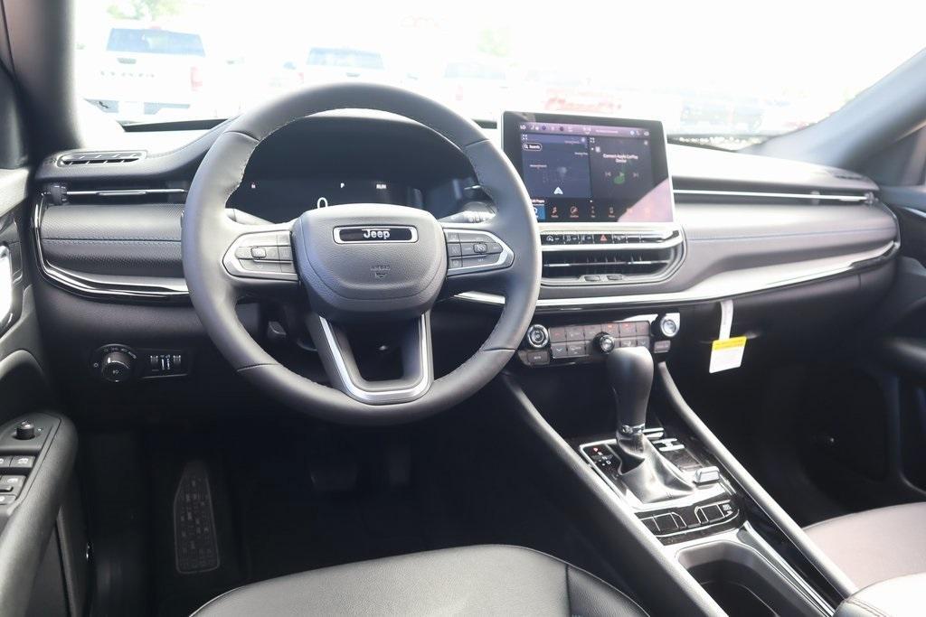 new 2025 Jeep Compass car, priced at $33,694