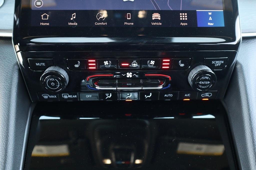 new 2025 Jeep Grand Cherokee car, priced at $50,582