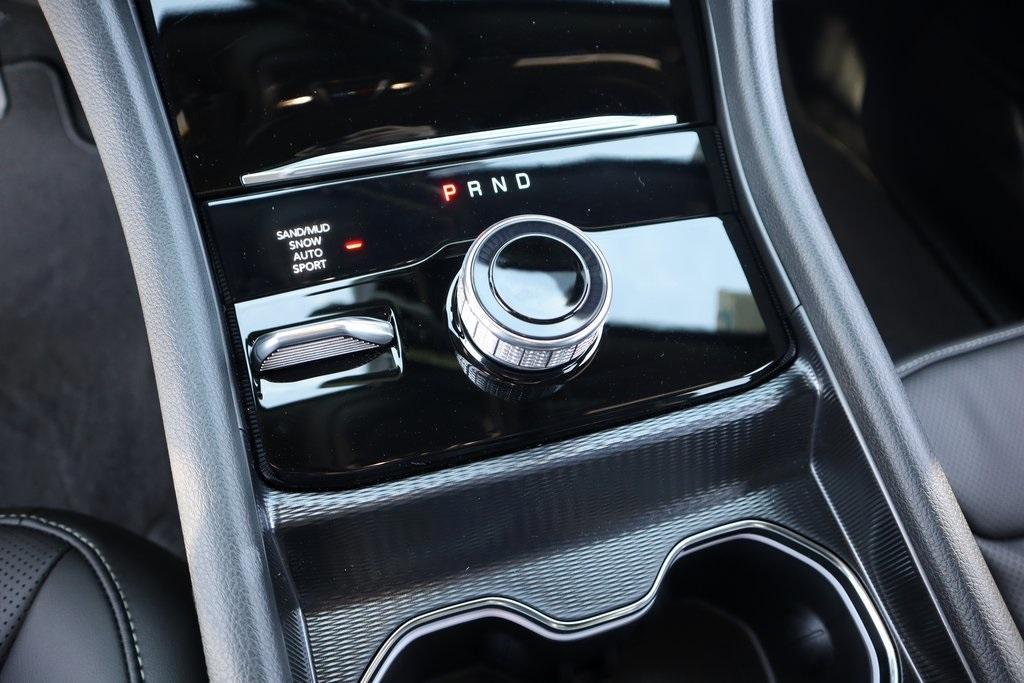 new 2025 Jeep Grand Cherokee car, priced at $50,582