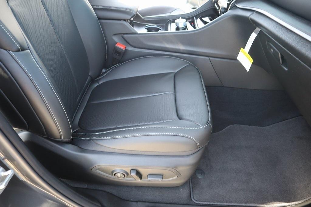 new 2025 Jeep Grand Cherokee car, priced at $50,582
