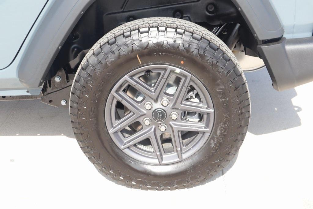 new 2025 Jeep Wrangler car, priced at $44,331