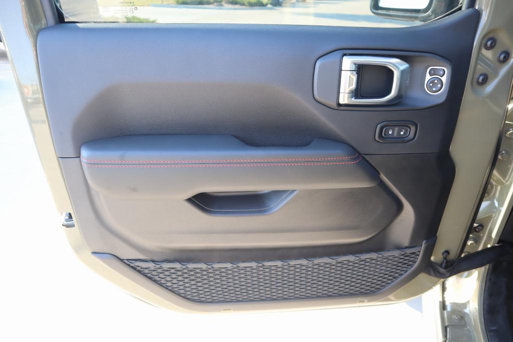 new 2025 Jeep Wrangler car, priced at $60,454
