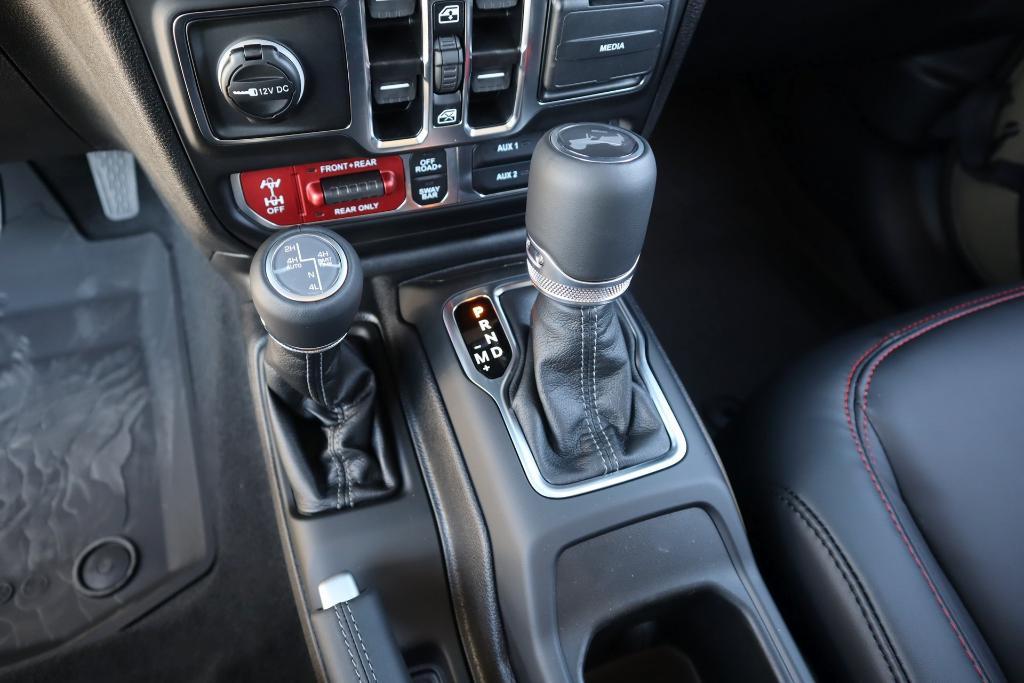 new 2025 Jeep Wrangler car, priced at $60,454