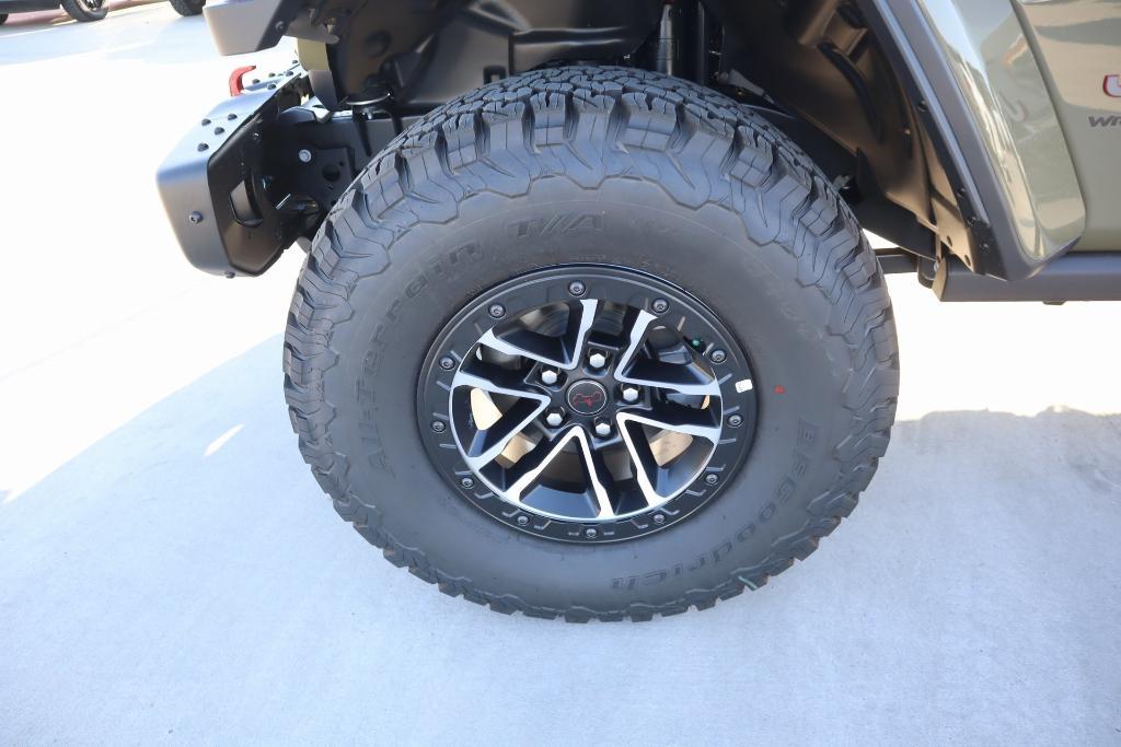 new 2025 Jeep Wrangler car, priced at $60,454