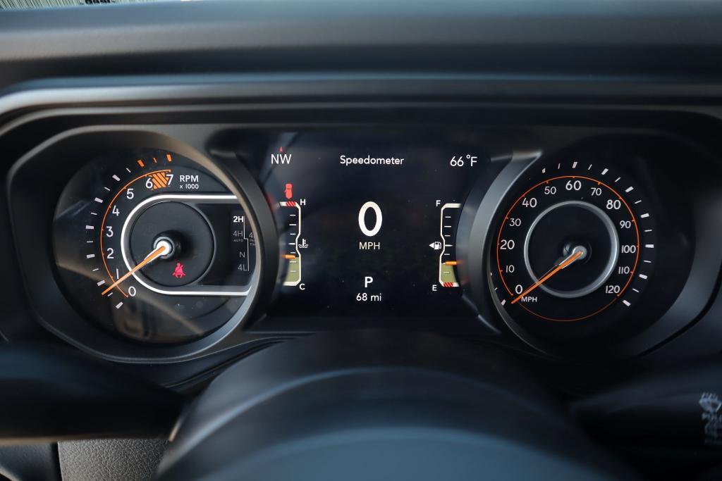 new 2025 Jeep Wrangler car, priced at $60,454