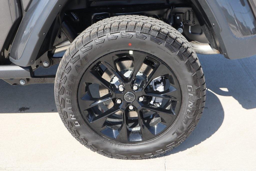 new 2025 Jeep Gladiator car, priced at $42,739