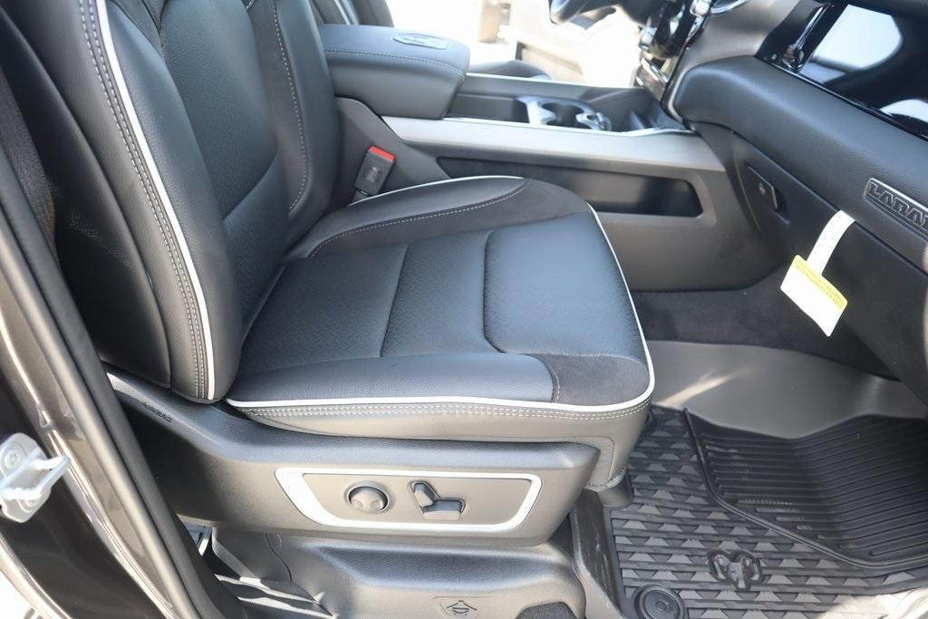 new 2025 Ram 1500 car, priced at $58,121
