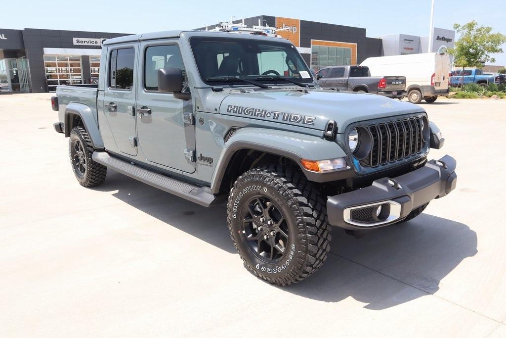new 2025 Jeep Gladiator car, priced at $45,582