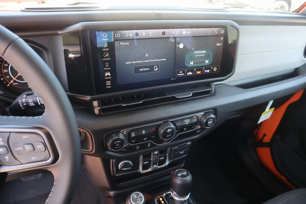 new 2025 Jeep Wrangler car, priced at $47,520