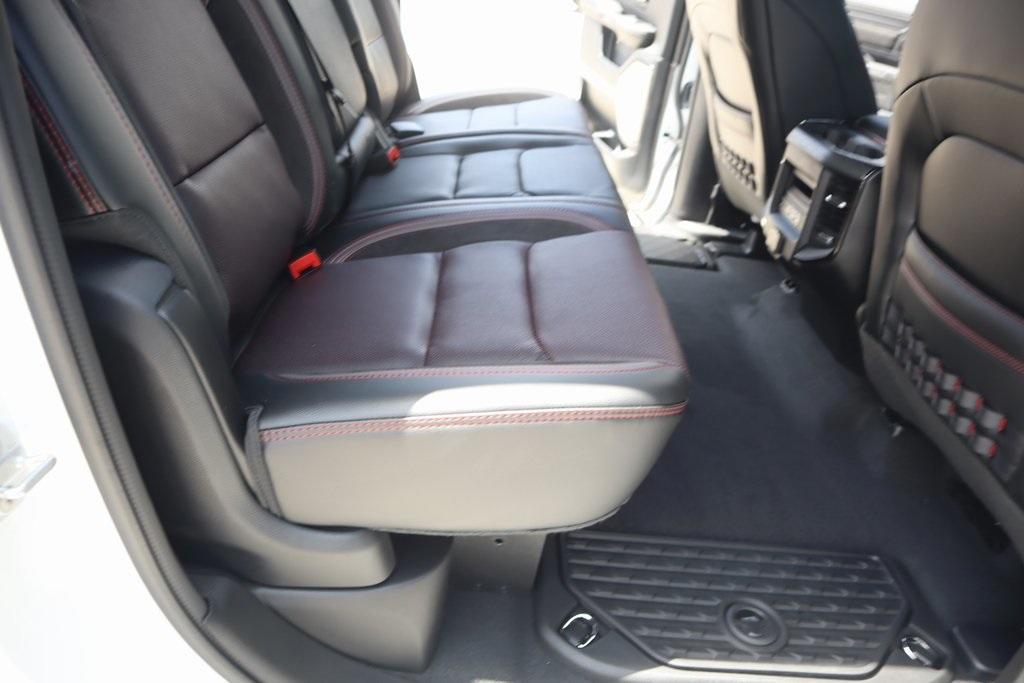 new 2025 Ram 1500 car, priced at $64,627