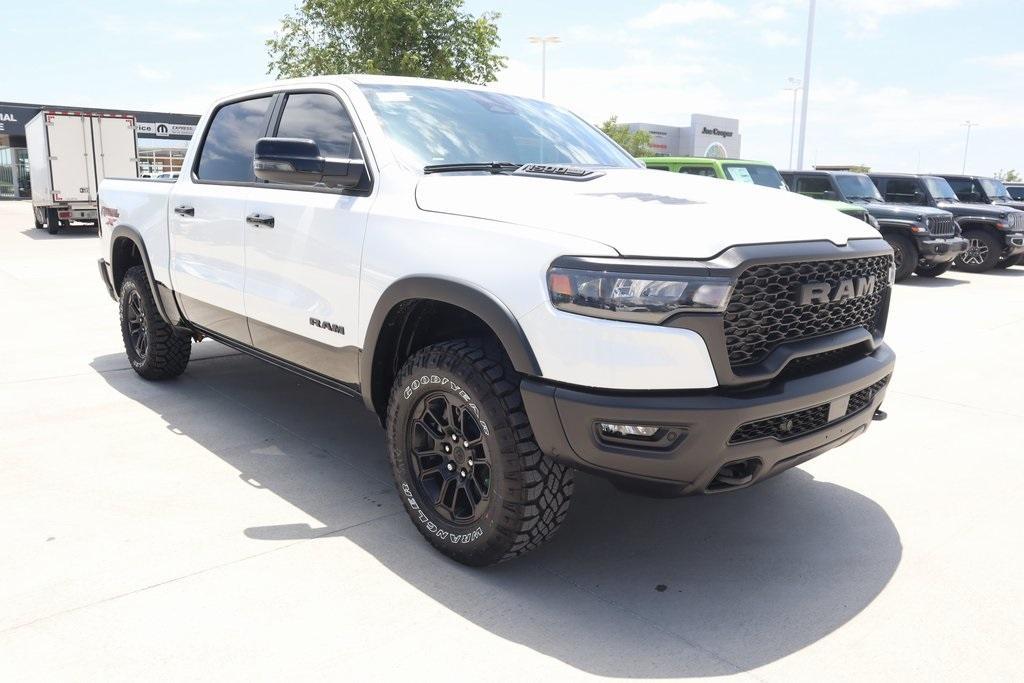 new 2025 Ram 1500 car, priced at $64,627