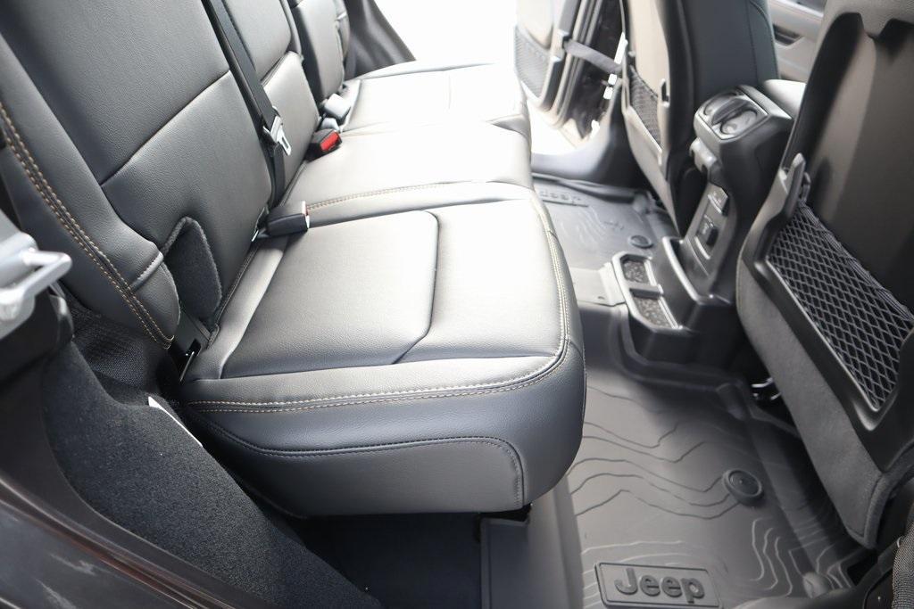 new 2025 Jeep Wrangler car, priced at $48,775