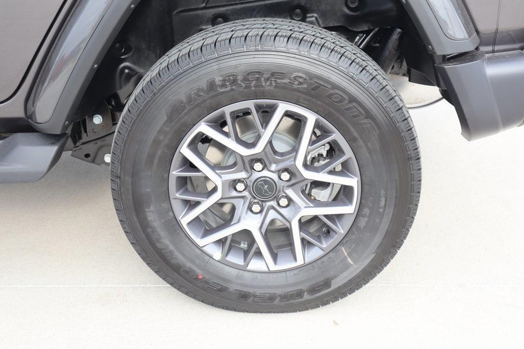 new 2025 Jeep Wrangler car, priced at $48,775