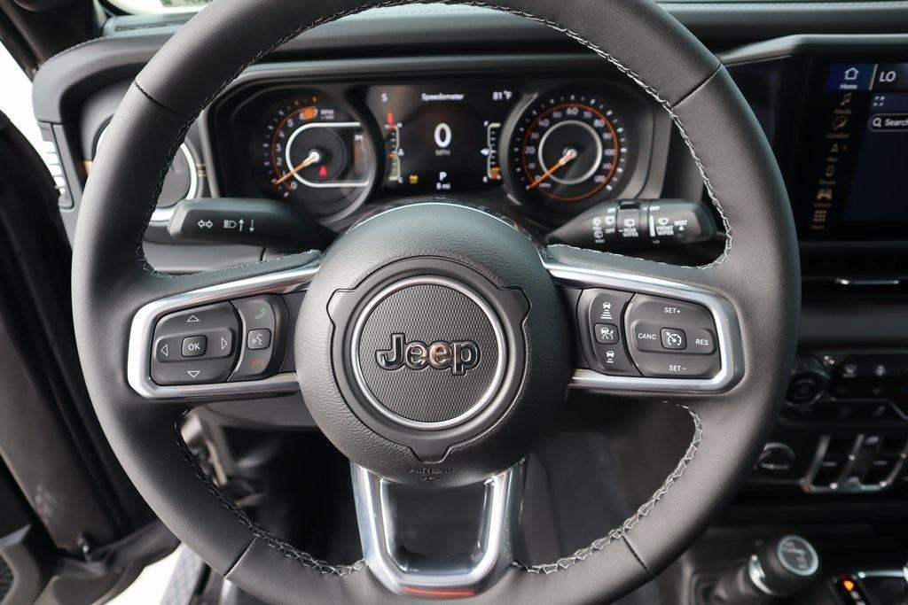 new 2025 Jeep Wrangler car, priced at $48,775