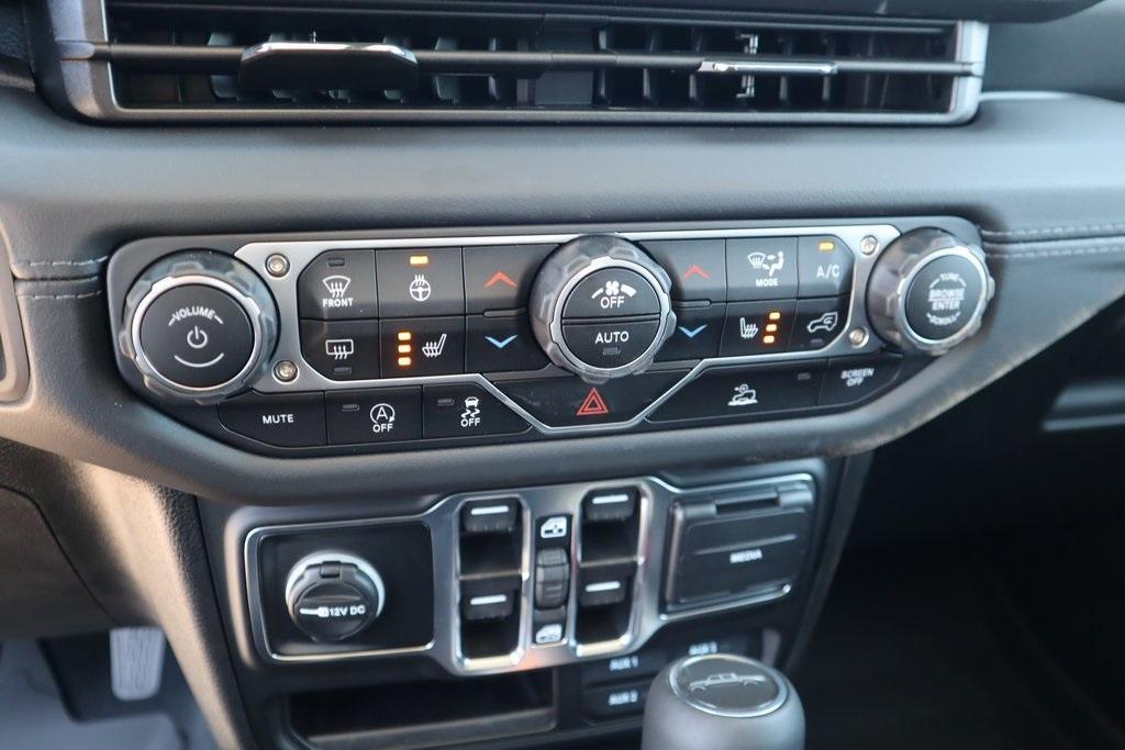 new 2025 Jeep Gladiator car, priced at $45,537