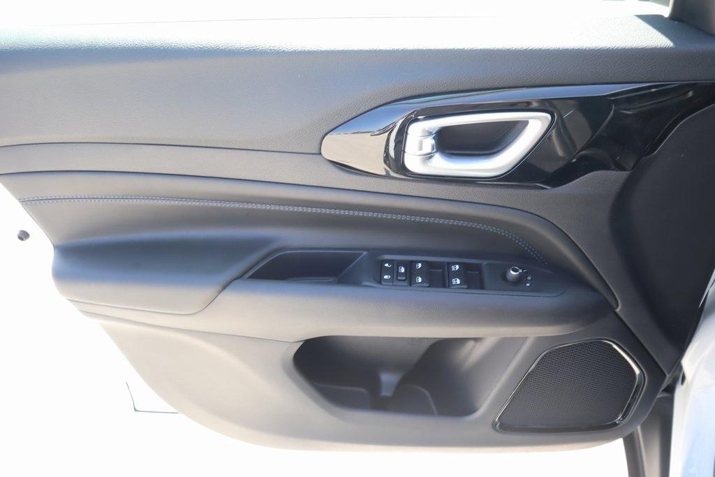 new 2026 Jeep Compass car, priced at $32,090