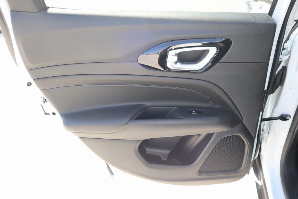 new 2026 Jeep Compass car, priced at $32,090