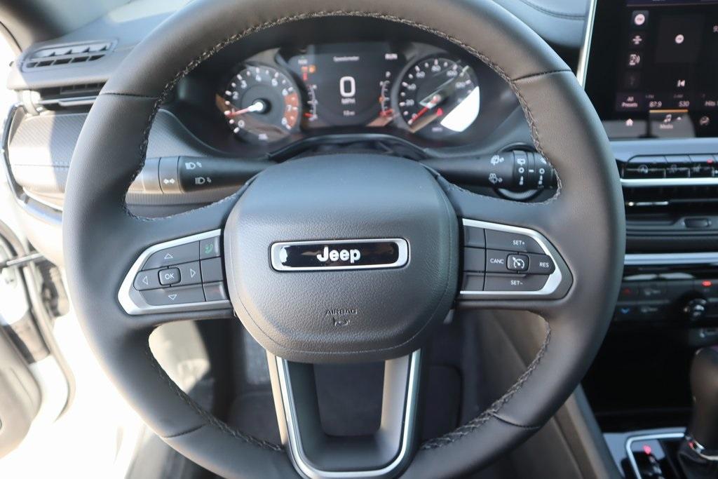 new 2026 Jeep Compass car, priced at $32,090