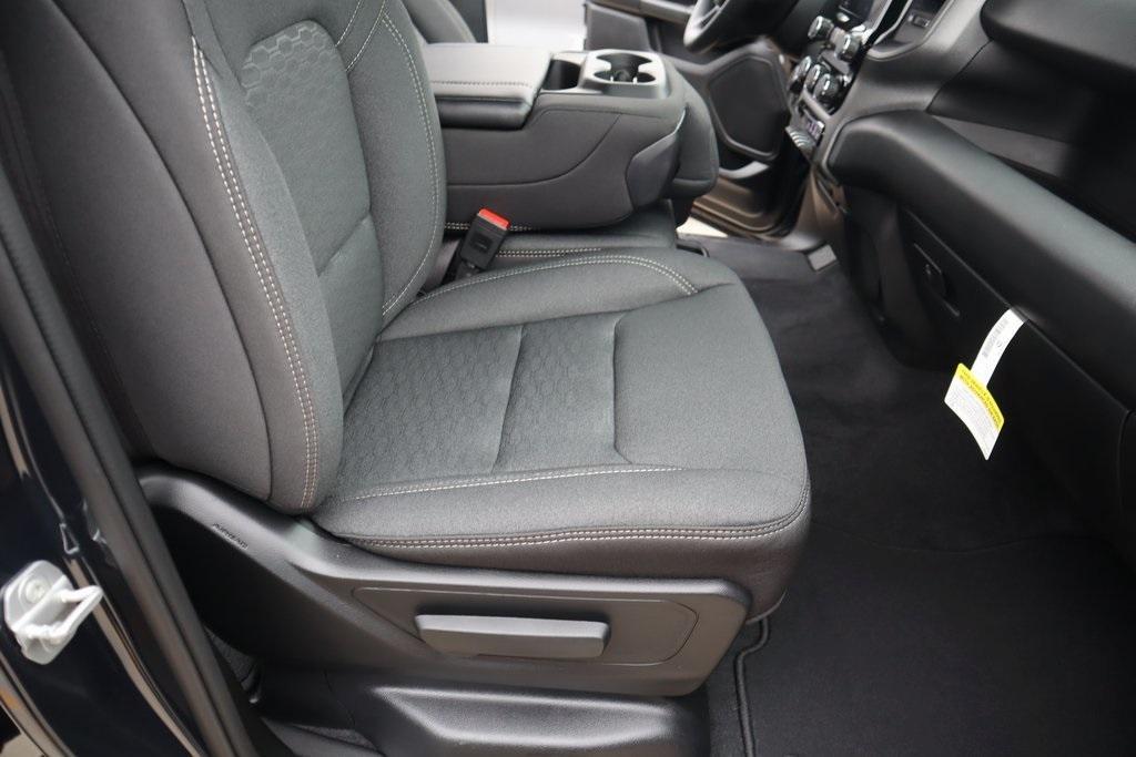 new 2025 Ram 1500 car, priced at $37,362