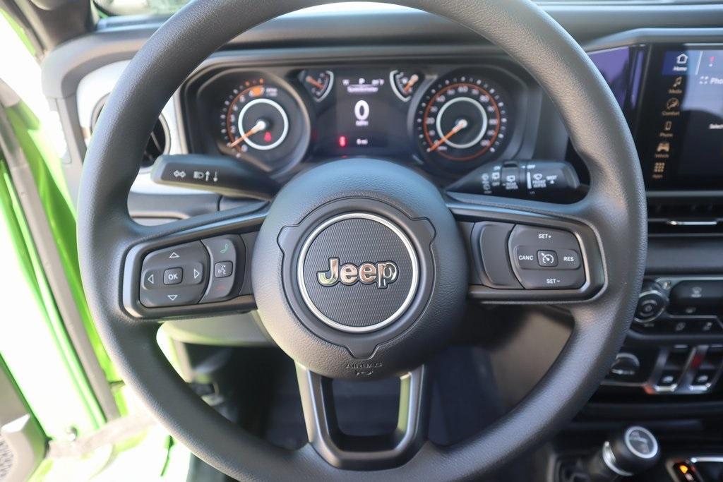 new 2025 Jeep Wrangler car, priced at $33,280