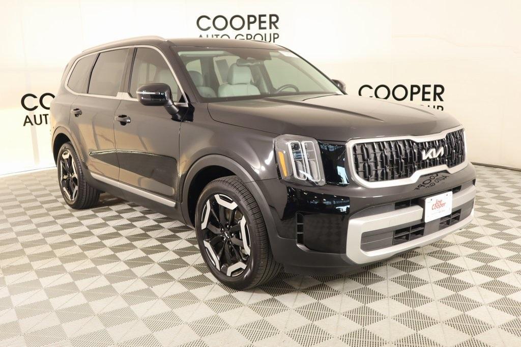 used 2024 Kia Telluride car, priced at $37,769