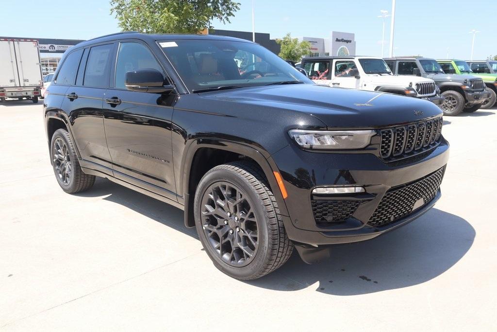 new 2025 Jeep Grand Cherokee car, priced at $63,610