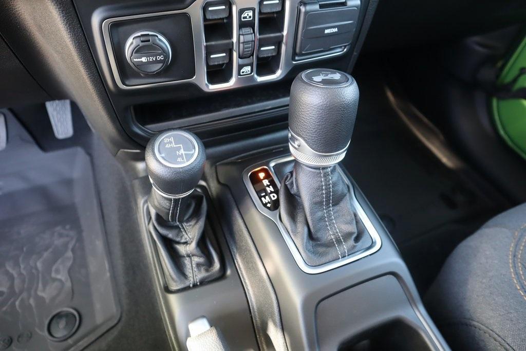 new 2025 Jeep Wrangler car, priced at $44,384