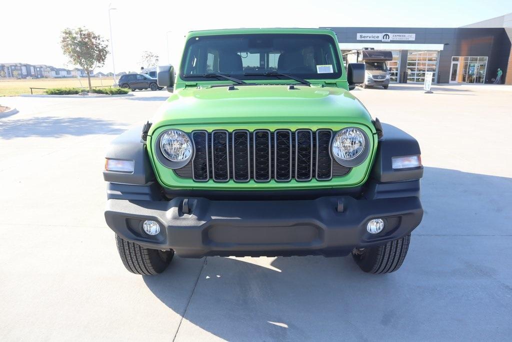 new 2025 Jeep Wrangler car, priced at $44,384