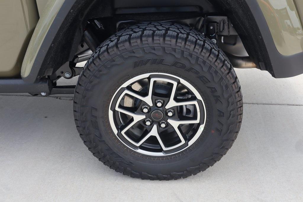 new 2025 Jeep Gladiator car, priced at $55,975