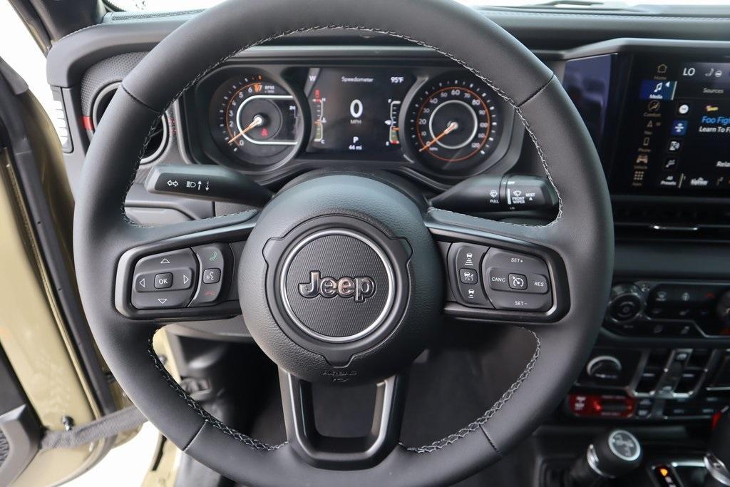 new 2025 Jeep Gladiator car, priced at $55,975