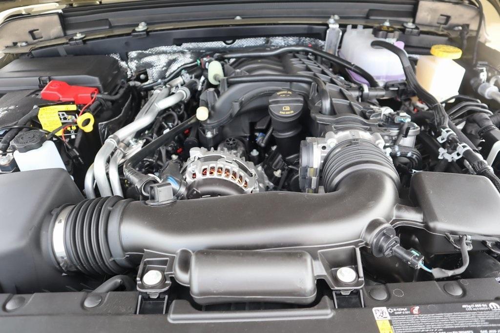 new 2025 Jeep Gladiator car, priced at $55,975
