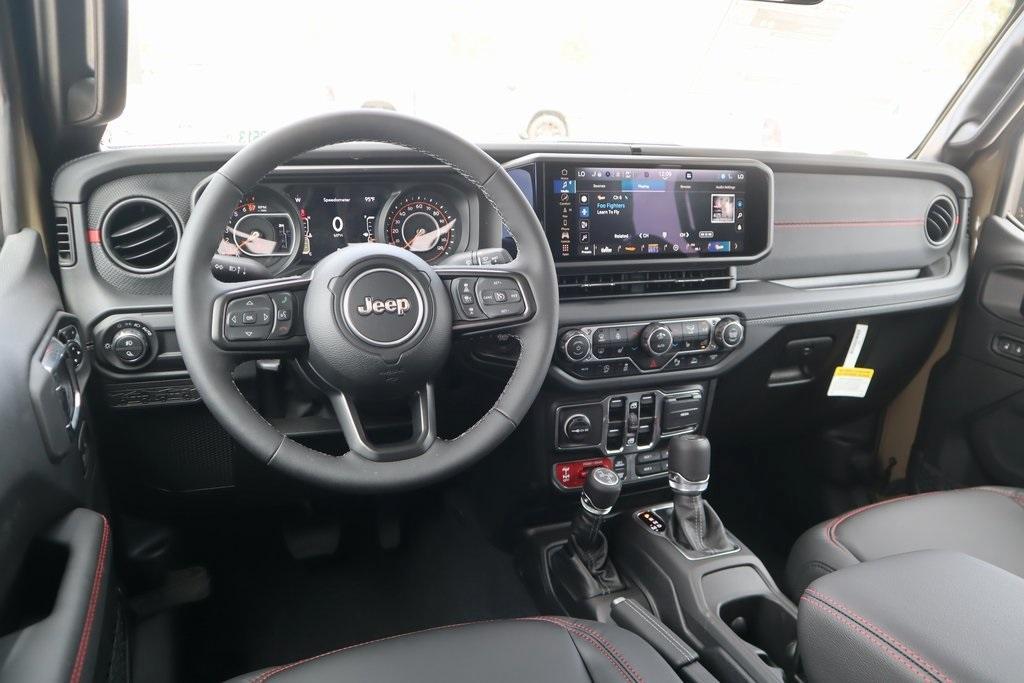 new 2025 Jeep Gladiator car, priced at $55,975