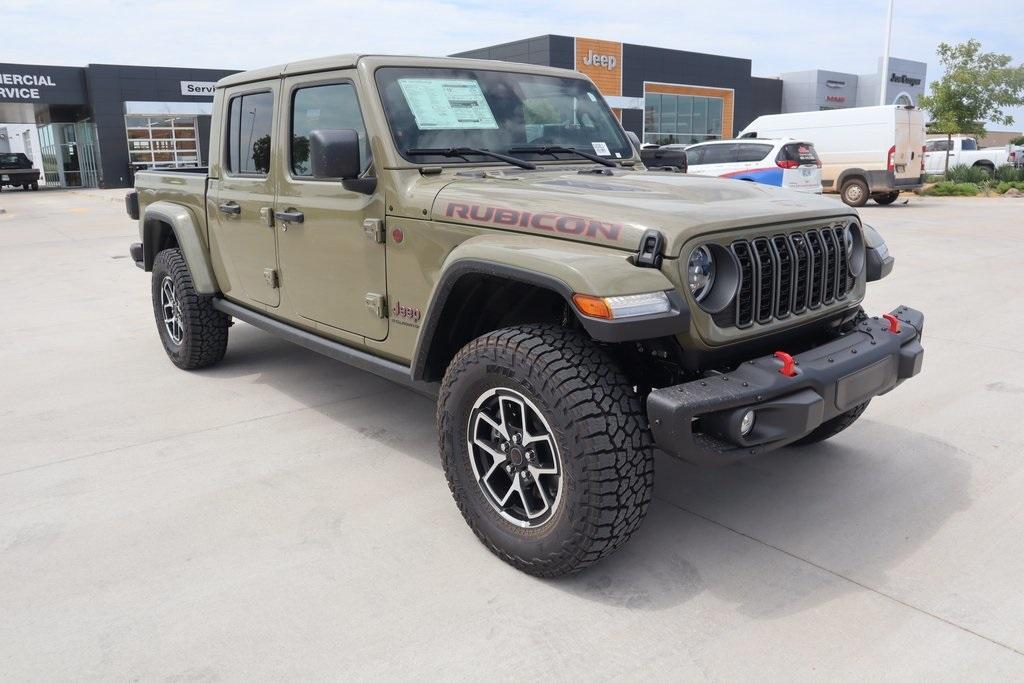 new 2025 Jeep Gladiator car, priced at $55,975