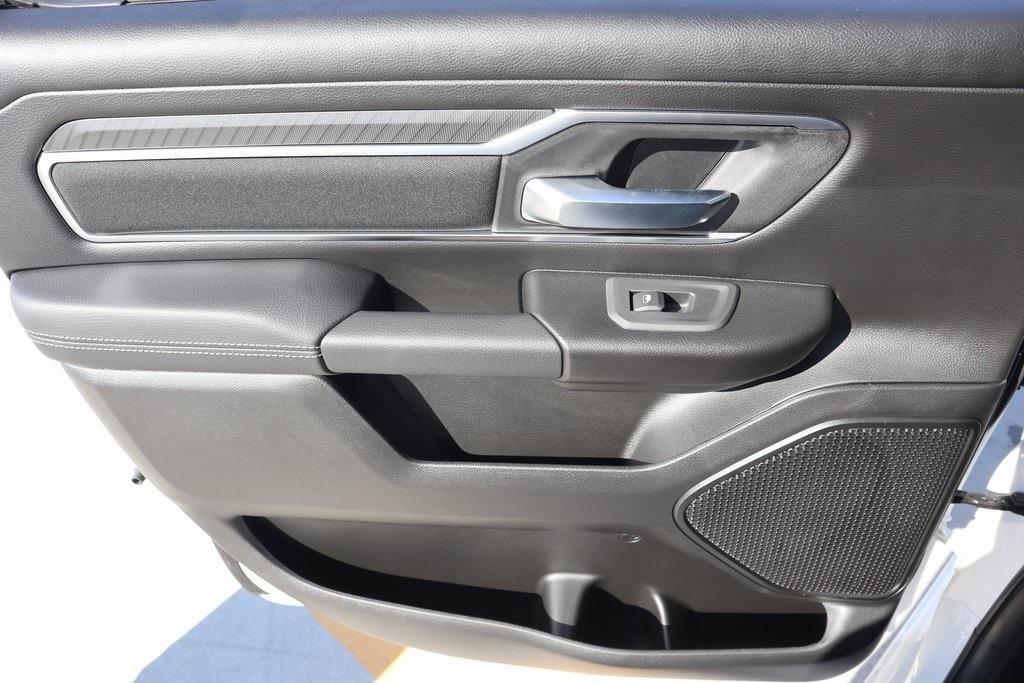 new 2025 Ram 1500 car, priced at $52,877