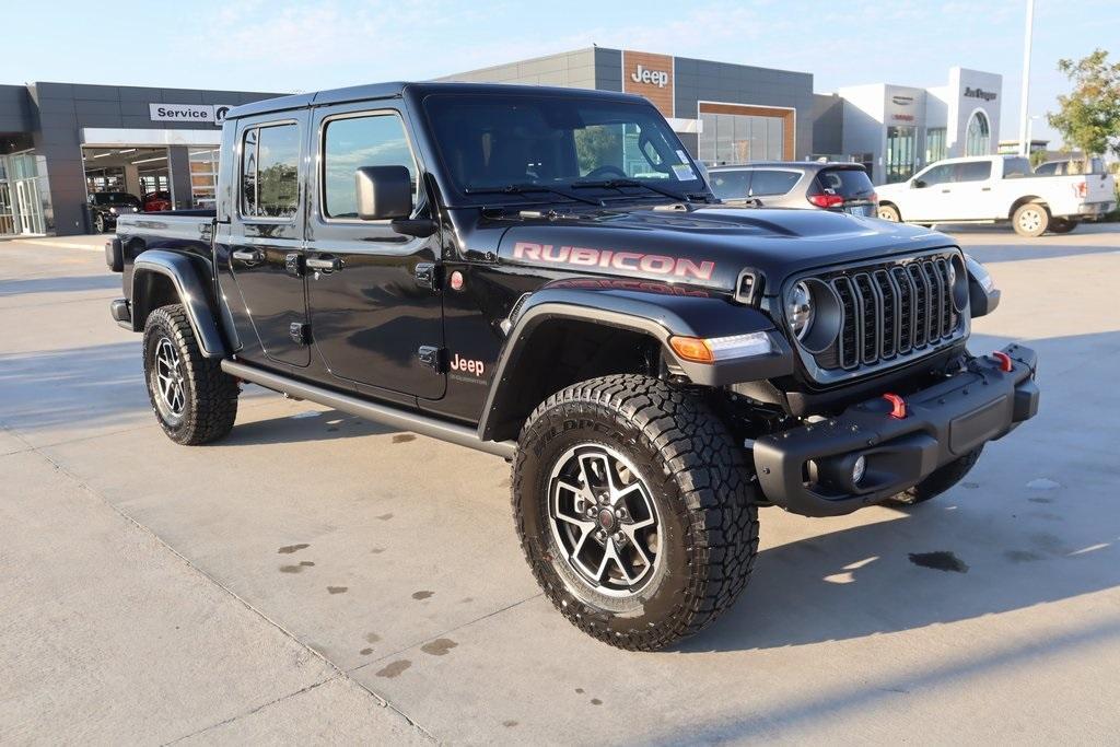 new 2025 Jeep Gladiator car, priced at $52,338
