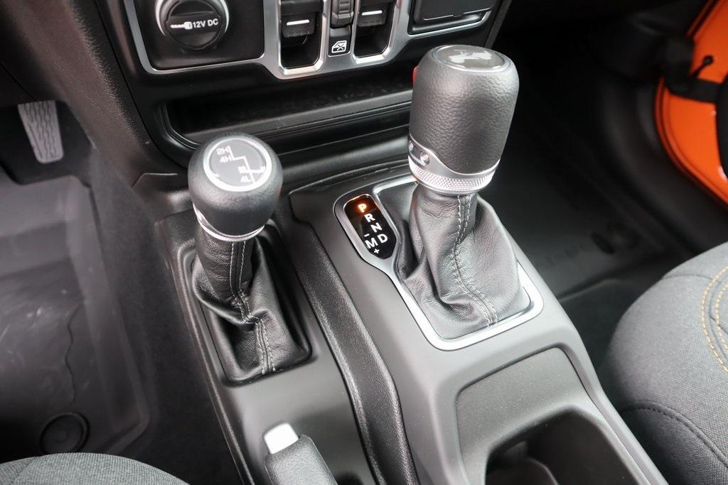 new 2025 Jeep Wrangler car, priced at $39,451