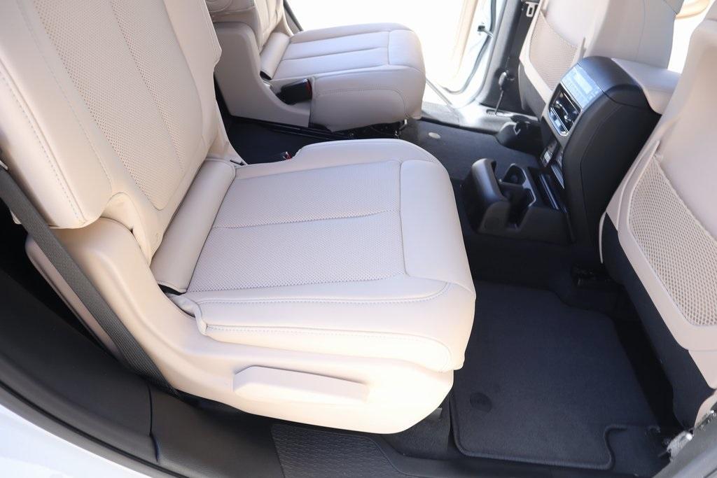new 2025 Jeep Grand Cherokee L car, priced at $44,612