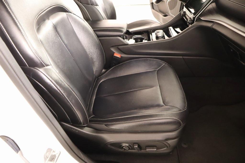 used 2022 Jeep Grand Cherokee car, priced at $27,119