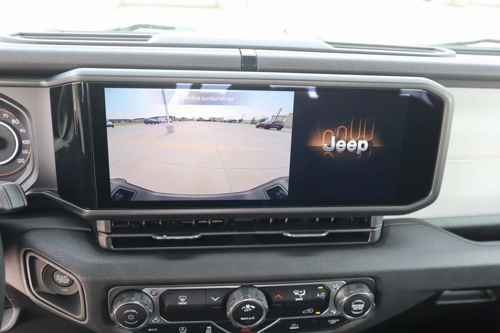 new 2025 Jeep Gladiator car, priced at $35,981