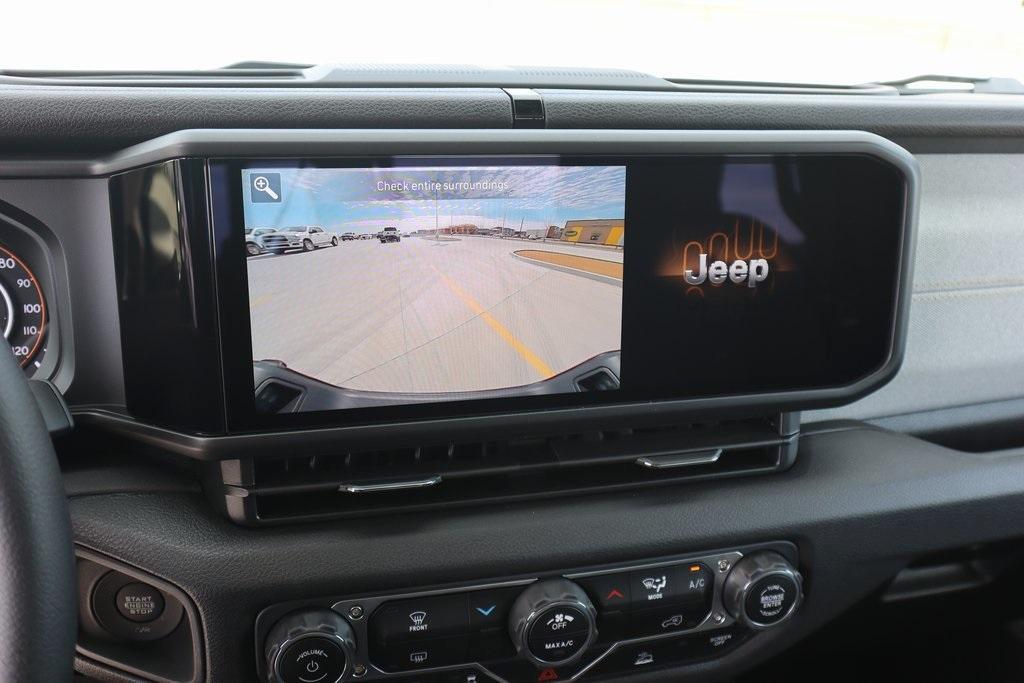 new 2025 Jeep Gladiator car, priced at $40,108