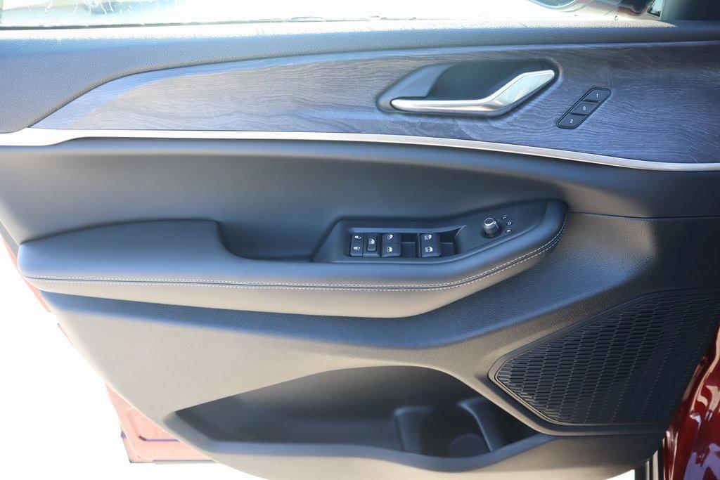 new 2025 Jeep Grand Cherokee L car, priced at $42,723