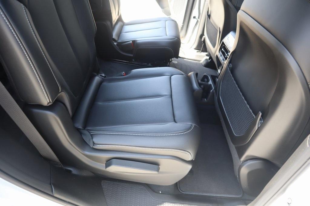 new 2025 Jeep Grand Cherokee L car, priced at $49,548
