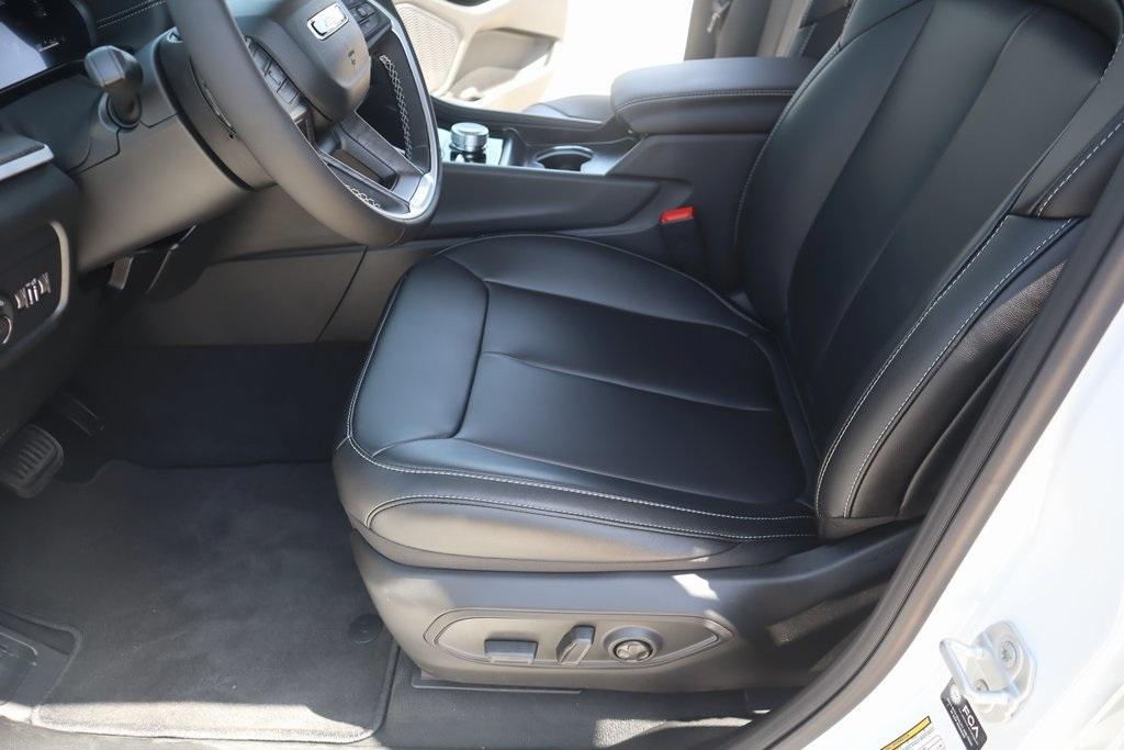 new 2025 Jeep Grand Cherokee L car, priced at $49,548